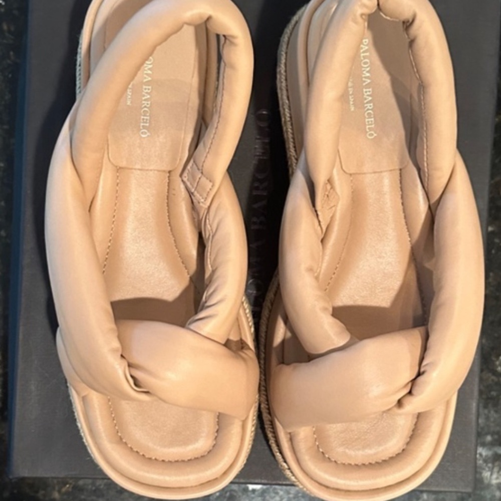 Paloma barcelo wedges sandals
